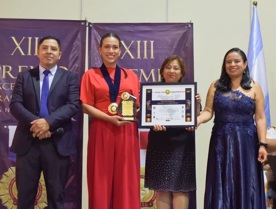 Cena de confraternidad y premiación